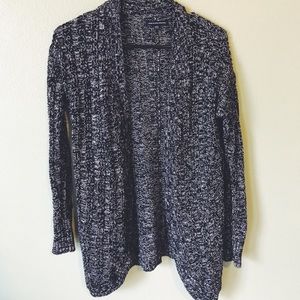 speckled gray AE cardigan